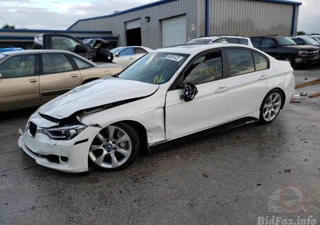 BMW F30 335 2013 Белый (300) 3000 см3
