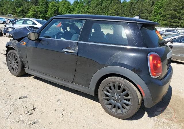 MINI F56 2014 Черный 1500 см3