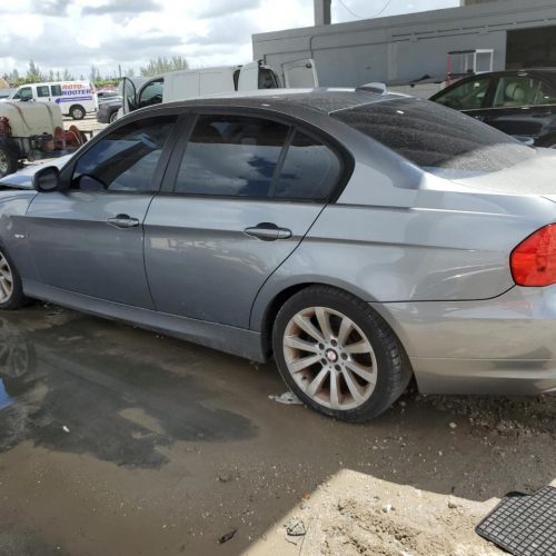 E90 328i 2011 Серый (A22) 3000 см3